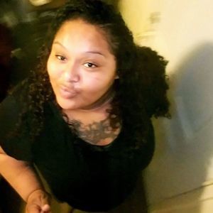 Meet your Posher, Halena